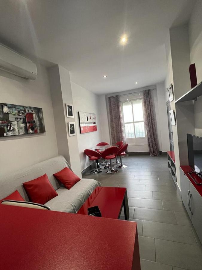 180 Home Un Sueno En El Corazon De Triana Voluntad Seville Exterior photo